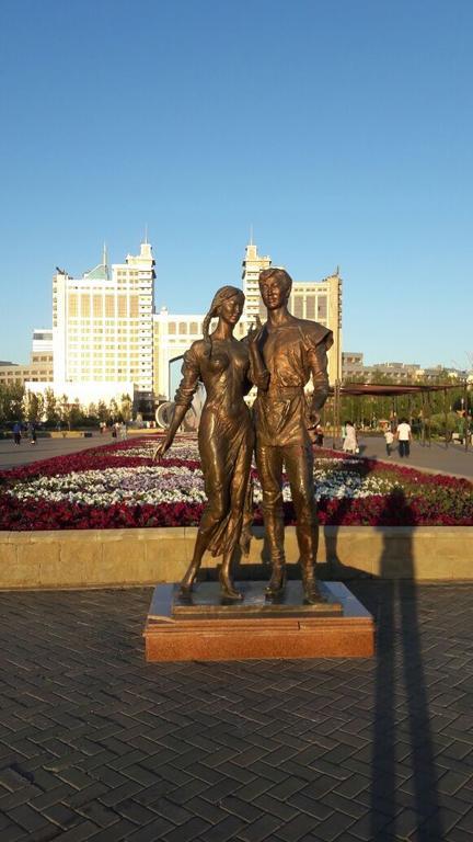 Apartment In Heart Of Astana エクステリア 写真