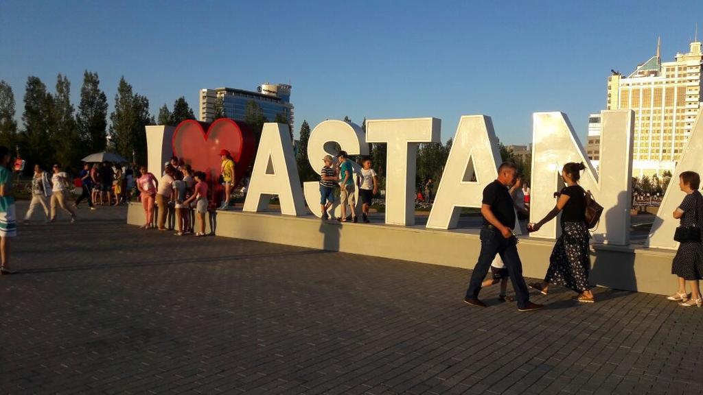 Apartment In Heart Of Astana エクステリア 写真